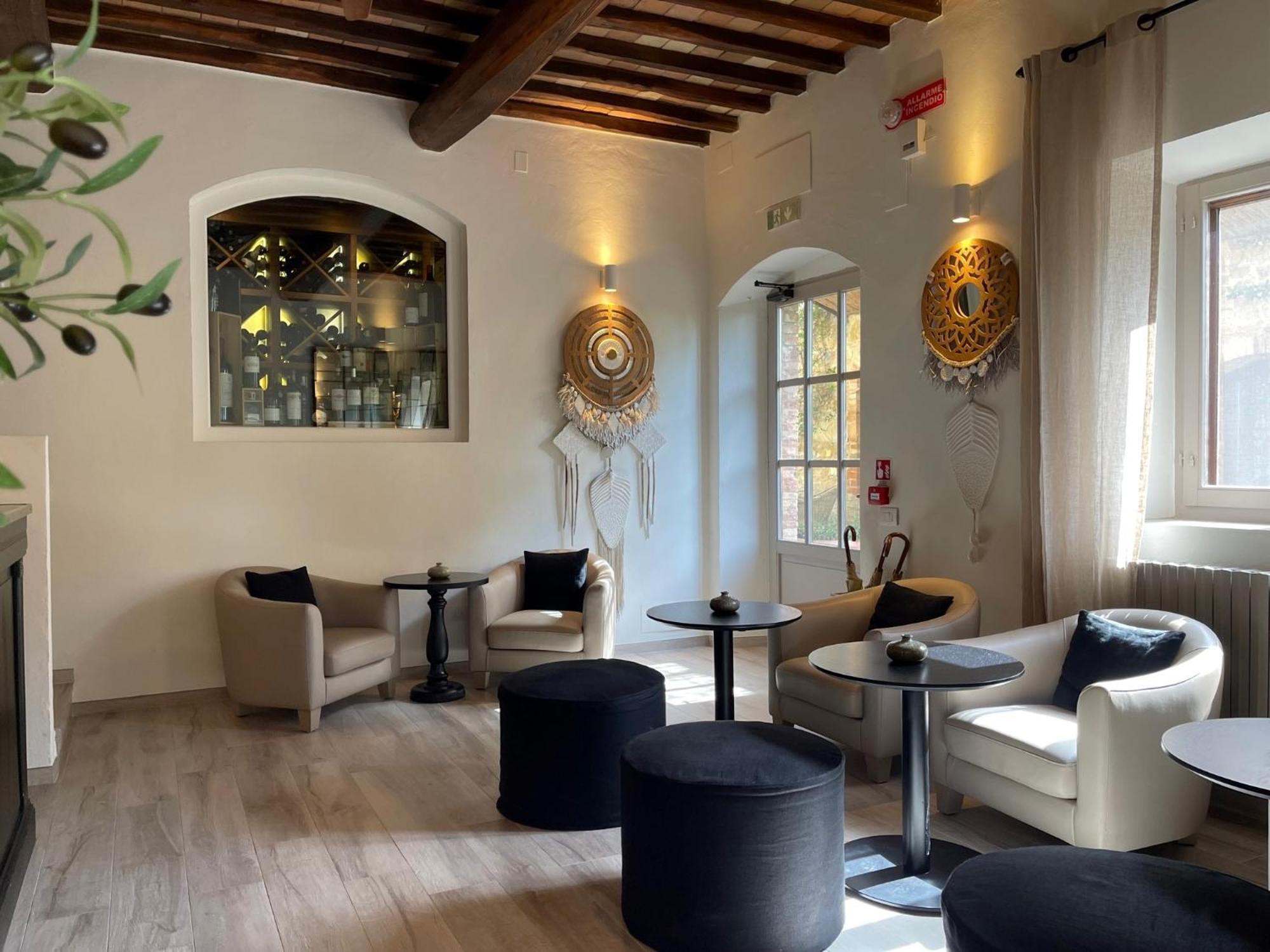 Locanda Le Piazze Castellina in Chianti Exterior photo